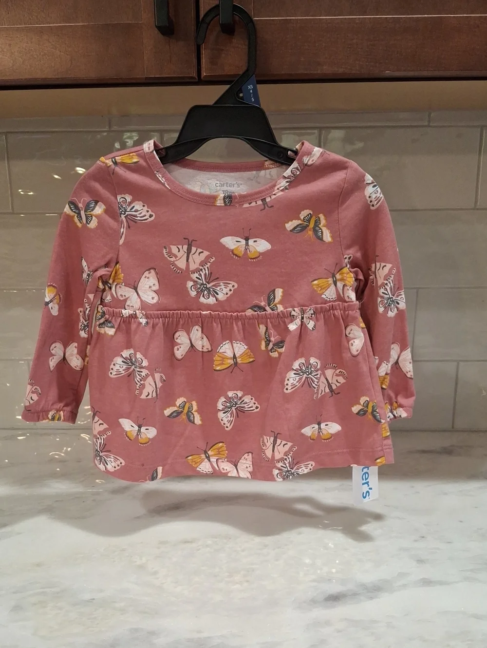 Girl's Mismatched Outfit
